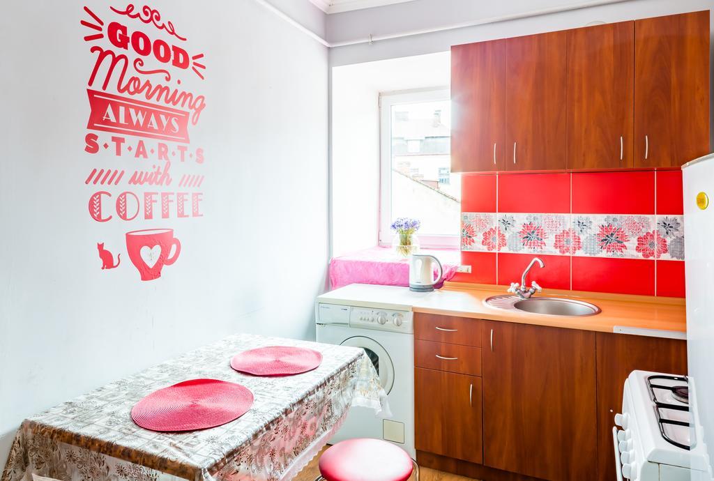 Rainbow Apartment Near Rynok Sq Lwów Zewnętrze zdjęcie